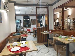 Au Nouvel Hotel
