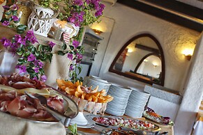 AHR Altura Hotel Porto Rafael