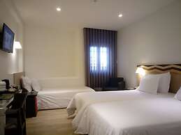 Aveiro Center Hotel