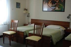 Hotel Tuscolano