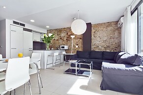 Inside Barcelona Apartments Sants