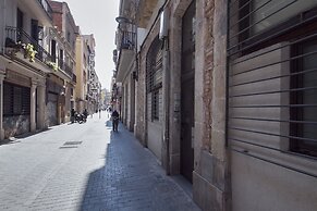 Inside Barcelona Apartments Sants