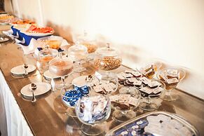 Colonna Galapagos Garden