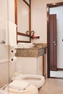 Colonna Galapagos Garden