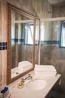 Colonna Galapagos Garden