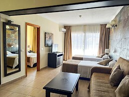 Hotel La Aldea Suites