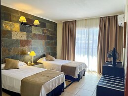 Hotel La Aldea Suites