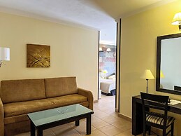 Hotel La Aldea Suites