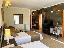 Hotel La Aldea Suites