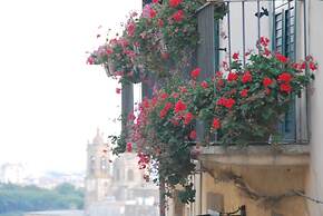 Casa Patronale Tipica Siciliana Home B&B TreMetriSoprailCielo camere c