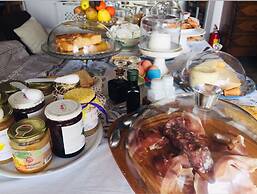 Casa Patronale Tipica Siciliana Home B&B TreMetriSoprailCielo camere c