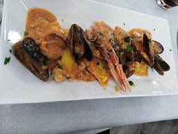 Bed and Breakfast Brezza Marina e Ristorante Shoreline