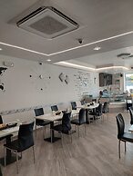 Bed and Breakfast Brezza Marina e Ristorante Shoreline