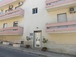 Bed and Breakfast Brezza Marina e Ristorante Shoreline