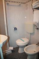 Bed and Breakfast Brezza Marina e Ristorante Shoreline