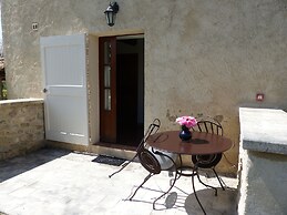 Hotel Charembeau