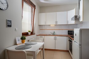 Central Passage Apartments by Vagabond