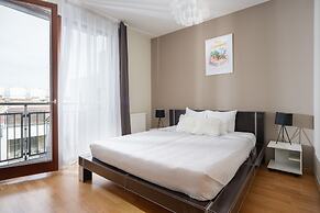 Central Passage Apartments by Vagabond