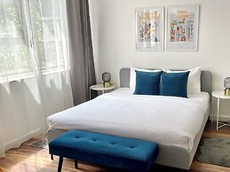 Central Passage Apartments by Vagabond