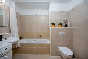 Central Passage Apartments by Vagabond