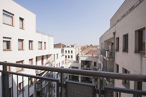Central Passage Apartments by Vagabond