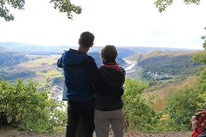 Hotel Garni Belvedere, das BIO Hotel & SuiteHotel am Ederse