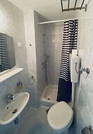 Mira Sea Front Guesthouse
