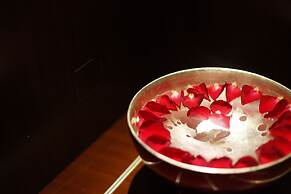 Aira Boutique Hanoi Hotel & Spa