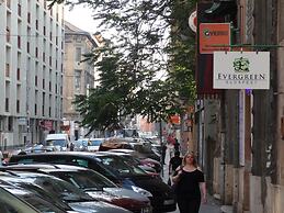 Evergreen Budapest Bed & Breakfast and Guest House