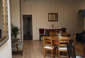 Evergreen Budapest Bed & Breakfast and Guest House
