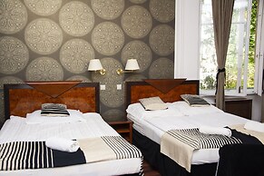 Evergreen Budapest Bed & Breakfast and Guest House