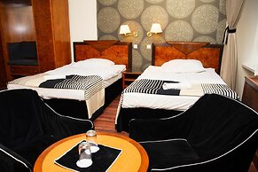 Evergreen Budapest Bed & Breakfast and Guest House