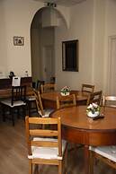 Evergreen Budapest Bed & Breakfast and Guest House