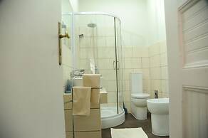 Budapest Easy Flats- Operetta Lux Apartment