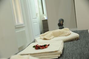 Budapest Easy Flats- Operetta Lux Apartment