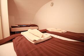 Budapest Easy Flats - Jokai Apartments