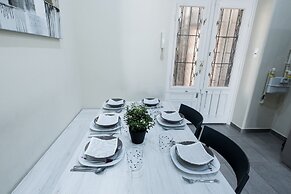 Budapest Easy Flats- Oktogon Lux Apartment