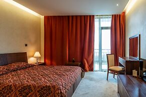 Garden of Eden Complex