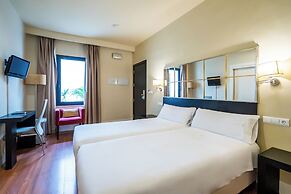 Hotel YIT El Postigo