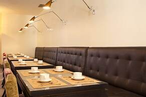 Hotel YIT El Postigo