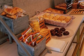 Hotel YIT El Postigo