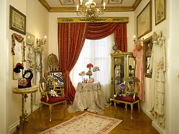 Erten Konak - Special Class