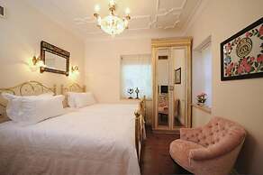 Erten Konak - Special Class