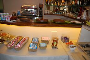 Tarongeta - Adults Only