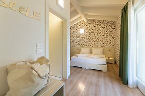 Hi Hotels Torbole Pool & Spa