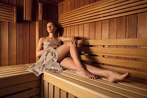 Hi Hotels Torbole Pool & Spa