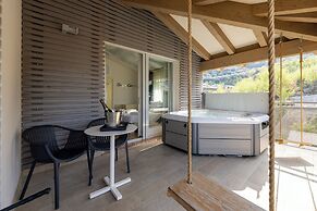 Hi Hotels Torbole Pool & Spa