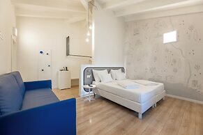 Hi Hotels Torbole Pool & Spa