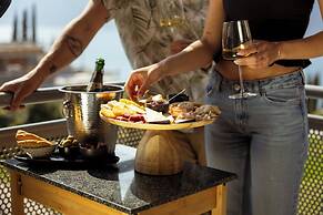 Hi Hotels Torbole Pool & Spa