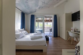 Hi Hotels Torbole Pool & Spa